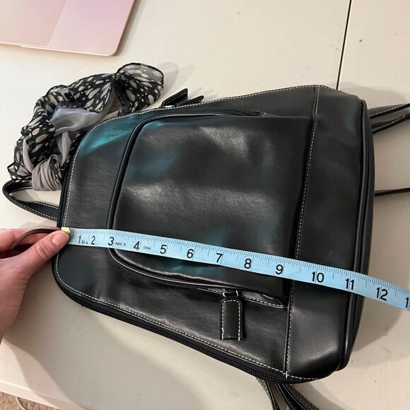 Vintage 90s Black Square PVC Leather Scarf Tie Medium Backpack - Picture 12 of 15